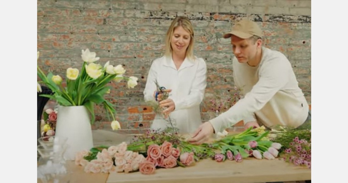 مزرعه گل سفید و استودیو سمیا در حال همکاری برای یک بسته ناهار روز مادر هستند